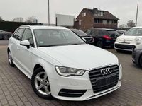 Gebraucht Audi A3 Sportback Attraction 110 PS (80 kW) 2015 Weiß (gletscherweiss) Kleinwagen