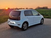 Gebraucht VW e-up! Style 61 kW (83 PS) 2022 Weiß Kleinwagen