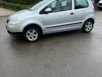 Gebraucht VW Fox 55 PS (40 kW) 2005 Grau Kleinwagen