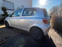 gebraucht Toyota Yaris I 1.3 (P1) wenig Km, TÜV neu!