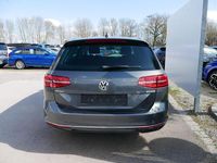 Gebraucht VW Passat Highline 150 PS (110 kW) 2016 Indium gray metallic Kombi