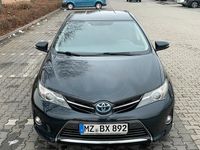 Gebraucht Toyota Auris Hybrid 99 PS (72 kW) 2014 Blau Kleinwagen