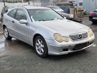 Gebraucht Mercedes C180 129 PS (94 kW) 2001 Silber Coupé