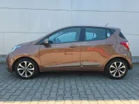 Gebraucht Hyundai i10 YES! 87 PS (63 kW) 2015 Braun Kleinwagen