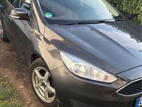 Usata Ford Focus 125 CV (91 kW) 2017 Argento Berlina