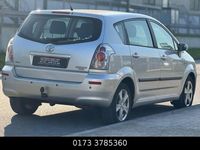 Gebraucht Toyota Corolla Verso 129 PS (94 kW) 2006 Silber Van / Kleinbus