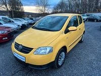 Gebraucht VW Fox Basis 54 PS (39 kW) 2006 Gelb Kleinwagen