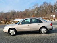 Gebraucht Audi A4 101 PS (74 kW) 1999 Gold Limousine