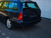 Usata Ford Focus 101 CV (74 kW) 2002 Blu Berlina