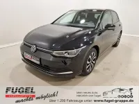 Gebraucht VW Golf VIII Active 150 PS (110 kW) 2022 Deep black perleffekt Limousine