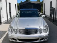 Gebraucht Mercedes E220 150 PS (110 kW) 2002 Silber Limousine