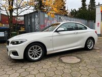 gebraucht BMW 220 i Coupé M Sport weiß