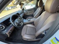 Gebraucht Mercedes E300 194 PS (142 kW) 2019 Weiß Kombi