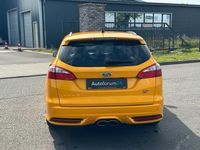 Usata Ford Focus ST 250 CV (183 kW) 2013 Giallo Station wagon