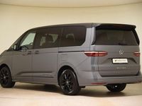 Gebraucht VW Multivan Life 150 PS (110 kW) 2024 Grau Van