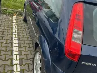 Używany Ford Fiesta 85 KM (62 kW) 2005 Niebieski Hatchback