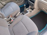 Second-hand Kia Rio 97 CP (71 kW) 2004 Argintiu Berlinǎ