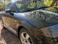 Second-hand Audi TT 180 CP (132 kW) 2004 Negru Coupe