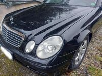 Gebraucht Mercedes E200 163 PS (119 kW) 2006 Schwarz Limousine
