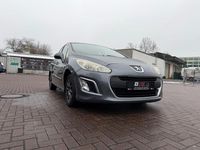 Gebraucht Peugeot 308 Access 92 PS (67 kW) 2012 Grau Limousine