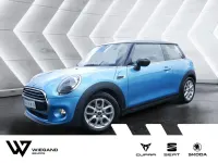 Używany Mini Cooper Pepper 136 KM (100 kW) 2018 Niebieski Hatchback