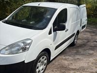 Gebraucht Peugeot Partner 74 PS (54 kW) 2015 Weiß Van / Kleinbus