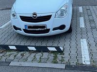 Gebraucht Opel Agila 68 PS (50 kW) 2009 Weiß Kleinwagen