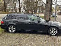Gebraucht BMW 525 197 PS (144 kW) 2007 Schwarz Kombi