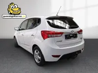 Gebraucht Hyundai ix20 90 PS (66 kW) 2013 Weiß Kleinwagen