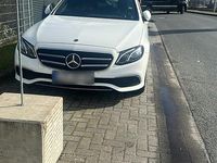 Gebraucht Mercedes 220 194 PS (142 kW) 2018 Weiß Kombi