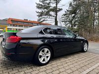 Gebraucht BMW 520 190 PS (139 kW) 2011 Schwarz Limousine