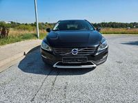 Gebraucht Volvo V60 Momentum 220 PS (161 kW) 2015 Schwarz Kombi