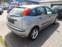 Gebraucht Ford Focus 100 PS (73 kW) 2004 Silber Limousine