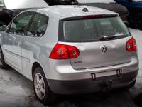 Gebraucht VW Golf Comfortline 102 PS (75 kW) 2005 Grau Limousine