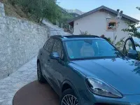 Gebraucht Porsche Cayenne Turbo 549 PS (403 kW) 2018 Blau SUV