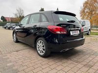 Gebraucht Mercedes B200 156 PS (114 kW) 2016 Schwarz Van / Kleinbus