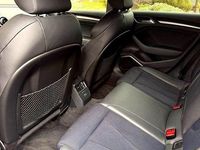 Gebraucht Audi A3 Sport 190 PS (139 kW) 2017 Blau Limousine