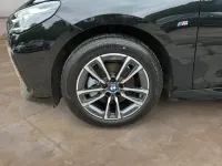 Gebraucht BMW 220 Active Tourer M Sport 163 PS (119 kW) 2025 Schwarz Van / Kleinbus