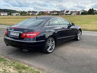 Gebraucht Mercedes E350 231 PS (169 kW) 2010 Blau Coupé