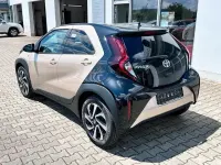 Neu Toyota Aygo X 72 PS (52 kW) 2026 Beige SUV