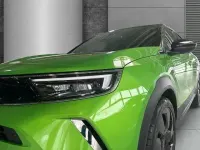 Gebraucht Opel Mokka Ultimate 131 PS (96 kW) 2024 Matcha green/ikone gruen SUV