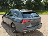Gebraucht VW Golf VIII 150 PS (110 kW) 2026 Grau Kombi