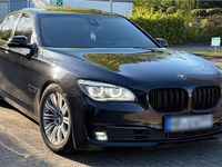 Usata BMW 730 258 CV (189 kW) 2012 Nero Berlina