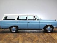 Gebraucht Mercedes 230 160 PS (117 kW) 1968 Blau Kombi