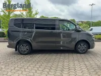 Neu Ford Tourneo Titanium 150 PS (110 kW) 2026 Grau Van / Kleinbus