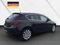 Gebraucht Opel Astra Innovation 140 PS (102 kW) 2011 Karbonschw graphitschw midnigh Kleinwagen