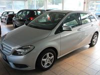 Gebraucht Mercedes B180 122 PS (89 kW) 2012 Silber Van / Kleinbus