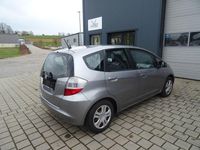 Gebraucht Honda Jazz Trend 90 PS (66 kW) 2010 Silber Kleinwagen