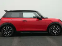Używany Mini John Cooper Works 156 KM (114 kW) 2025 Czerwony Hatchback