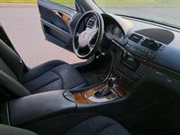 Gebraucht Mercedes E270 177 PS (130 kW) 2003 Limousine